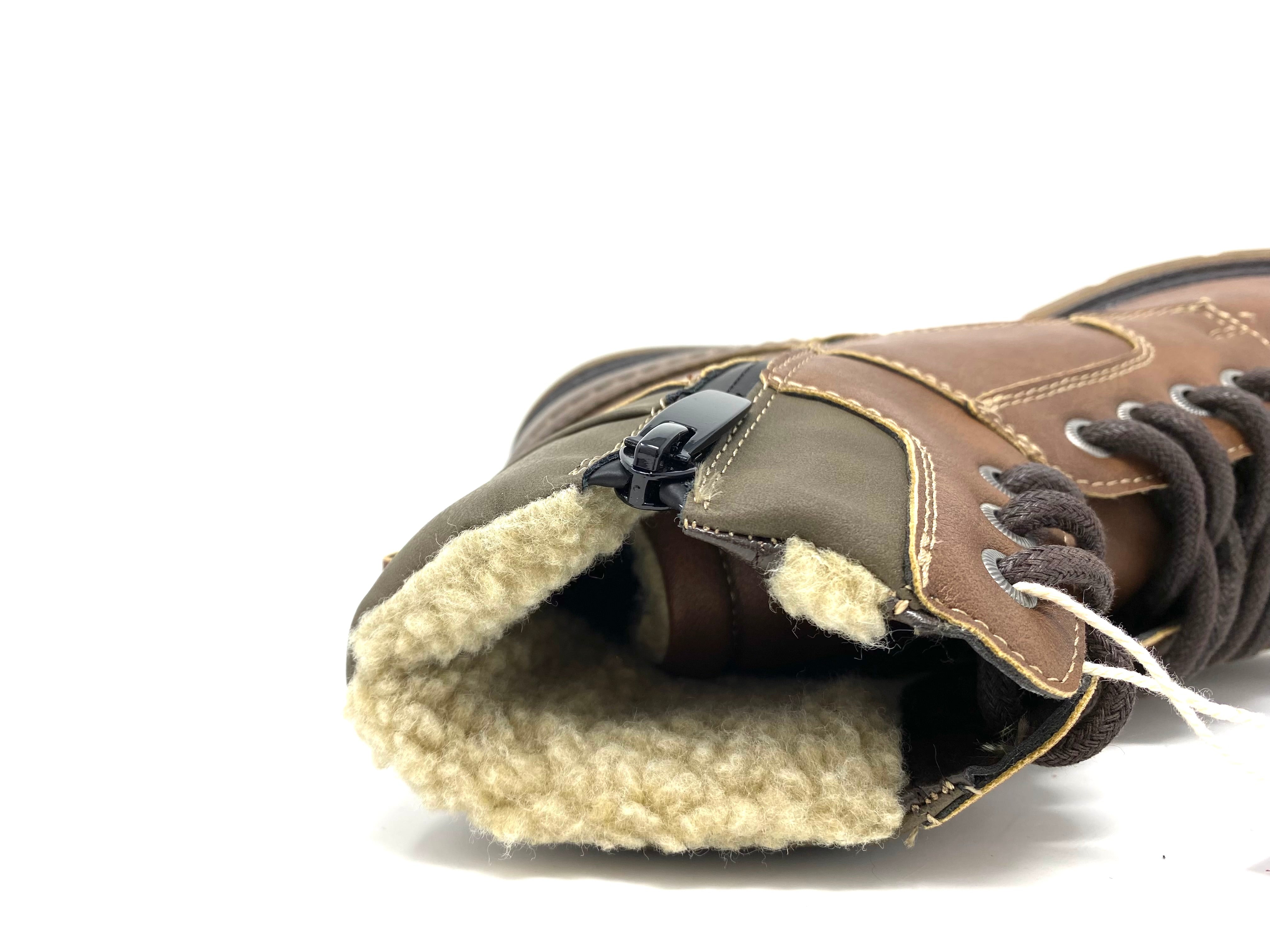 Boot in Brown